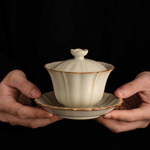 Buddha Stones Beige Plum Blossom Shape Peach Branch Ceramic Gaiwan Sancai Teacup Kung Fu Tea Cup With Lid For Sale - Image 4